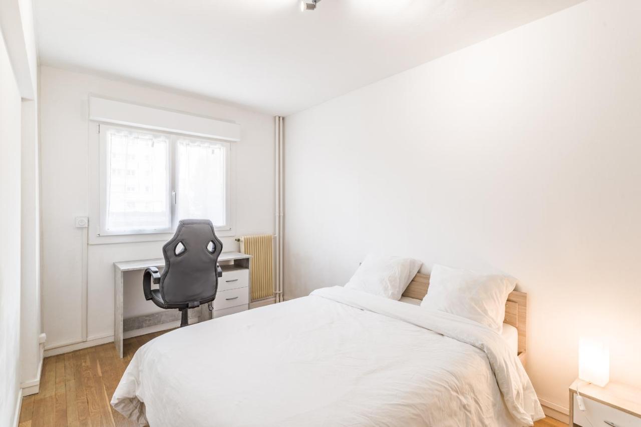 Spacieux Appartement - 6 Personnes - Parking Gratuit Saint-Andre-les-Vergers Exterior photo